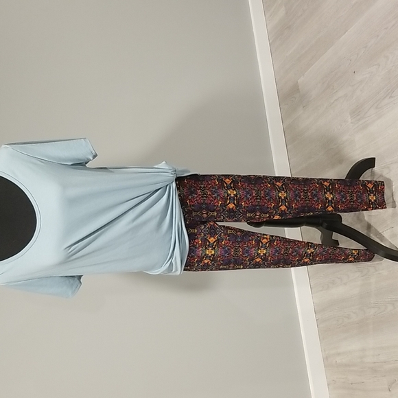 LuLaRoe one size leggings
